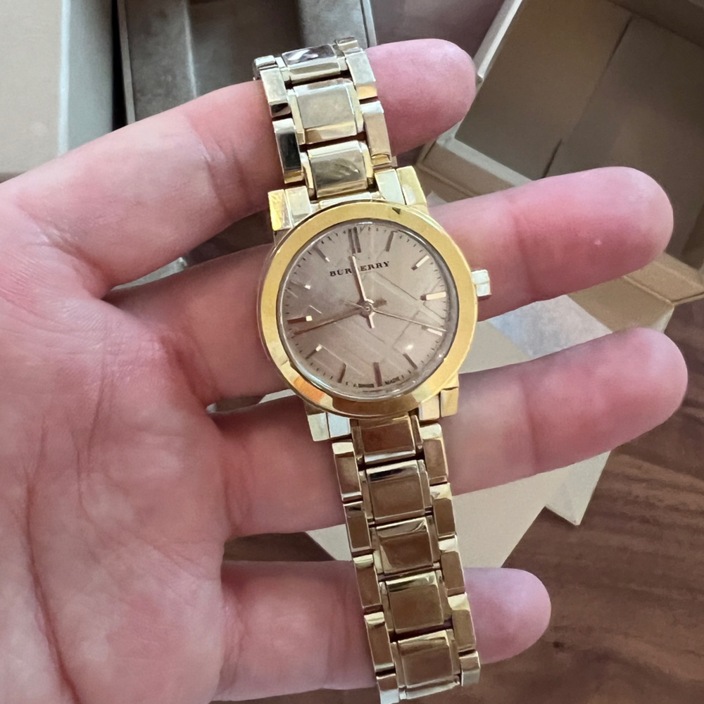 Burberry Watch - Picture 7 of 8
